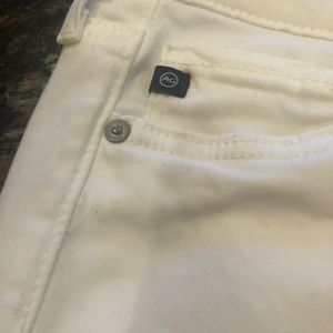 White new prima AG jeans. Size 25.